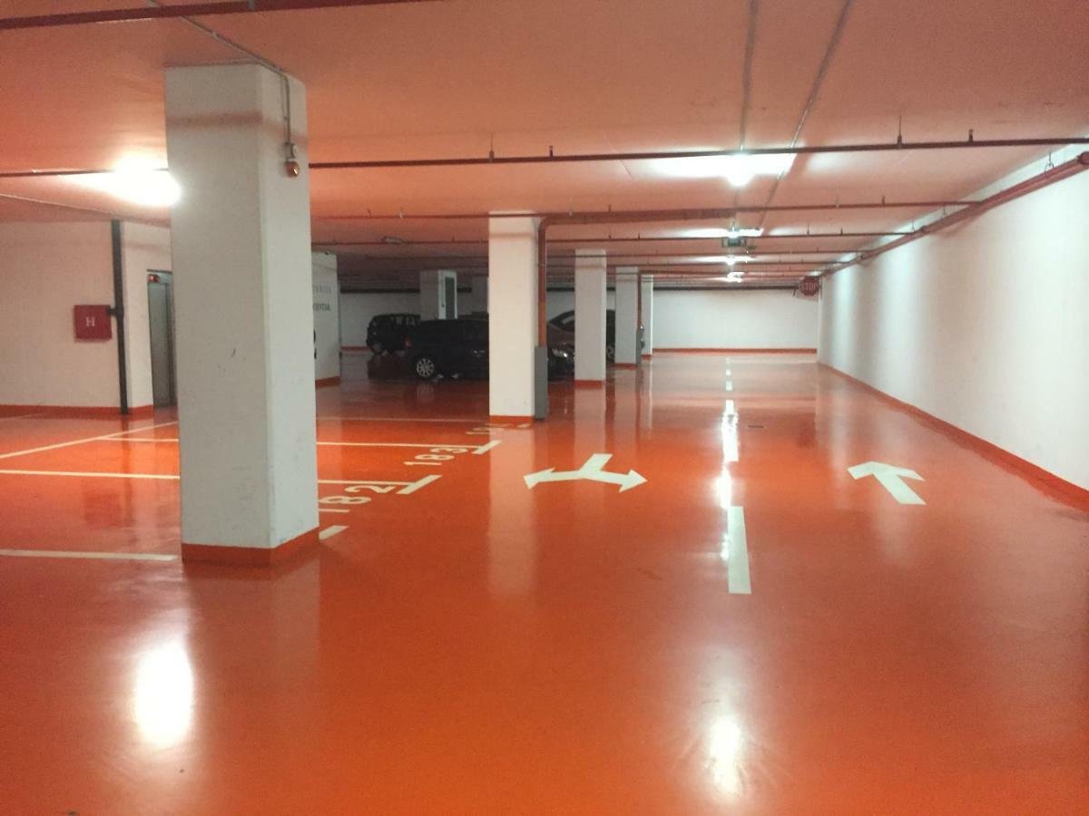 Appartement Nova Galerija West App Dora- Parking In Garage à Zagreb Extérieur photo