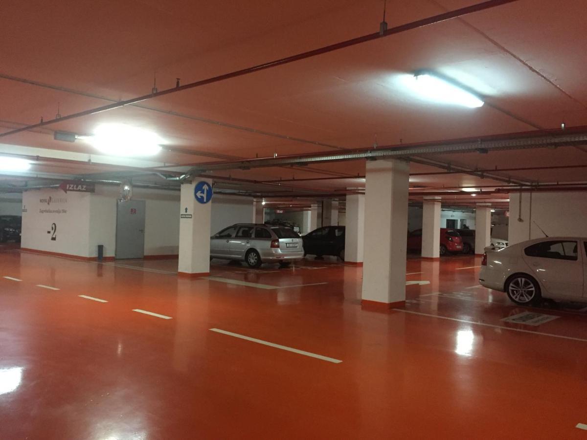 Appartement Nova Galerija West App Dora- Parking In Garage à Zagreb Chambre photo